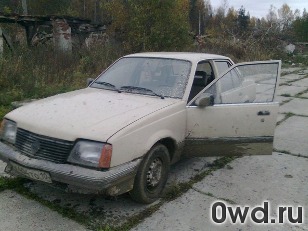 Битый автомобиль Opel Ascona